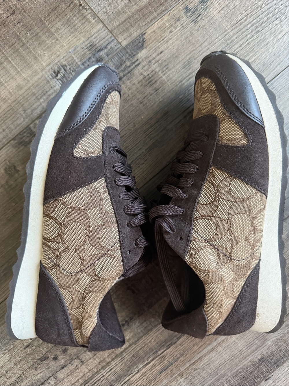 Coach  women’s Brown Signature Runner Sneakers